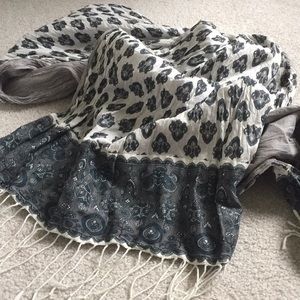 Paisley scarf